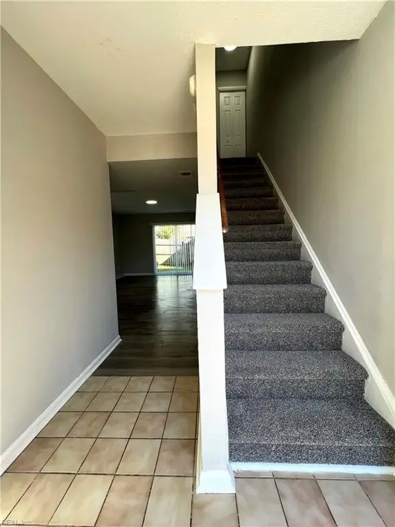 462 Britnie Court, Newport News, VA 23602 - Image #3