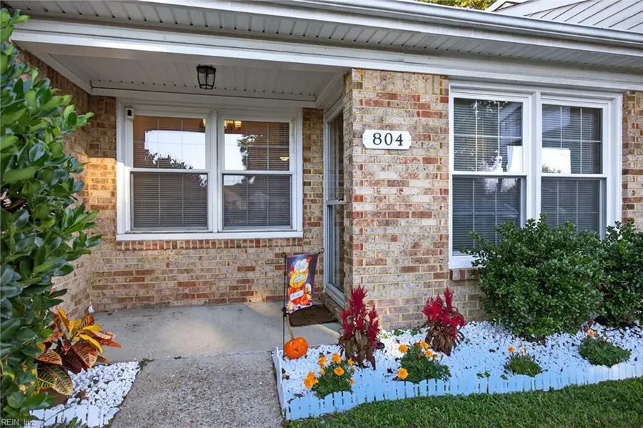 804 Tenure Lane, Virginia Beach, VA 23462 - Image #2