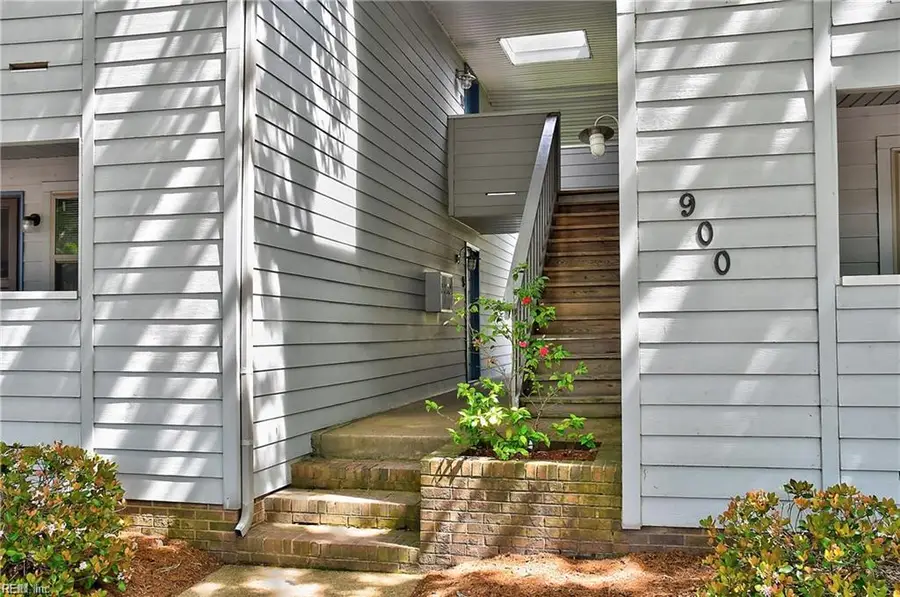 900 Colley Avenue #10, Norfolk, VA 23507 - Image #2