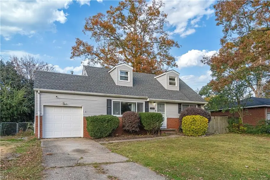 572 Rose Marie Avenue, Virginia Beach, VA 23462 - Image #2