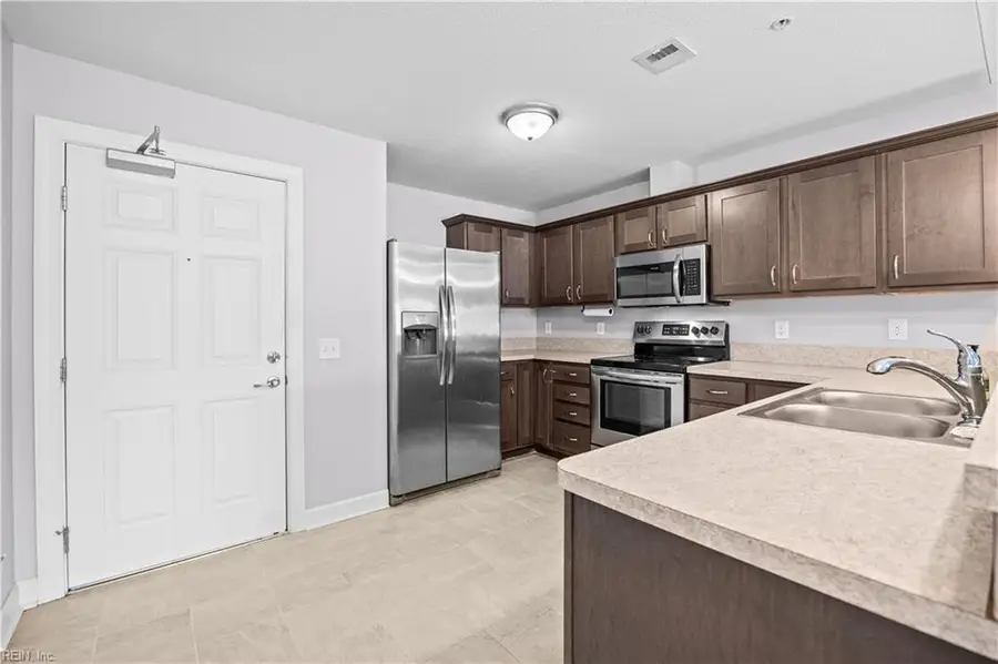 1016 Thoroughgood Way #201, Chesapeake, VA 23324 - Image #3