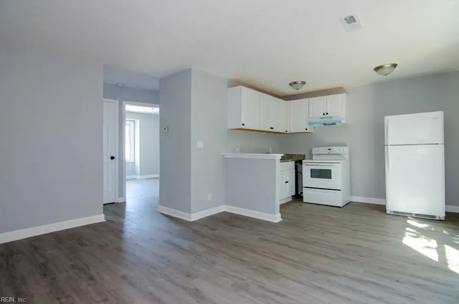 1005 Hillside Avenue, Norfolk, VA 23503 - Image #2