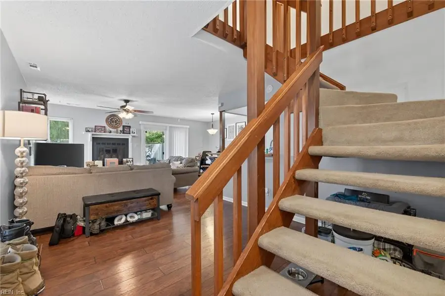 818 Quesnel Drive, Virginia Beach, VA 23454 - Image #3