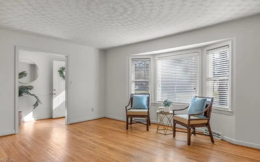 4232 Valencia Road, Chesapeake, VA 23321 - Image #2