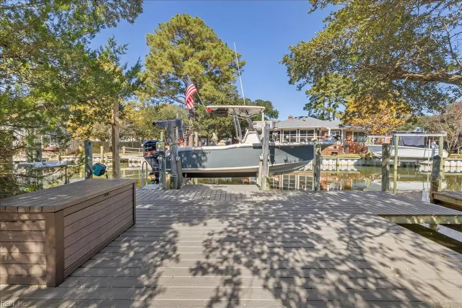 2960 Lynnhaven Drive, Virginia Beach, VA 23451 - Image #2