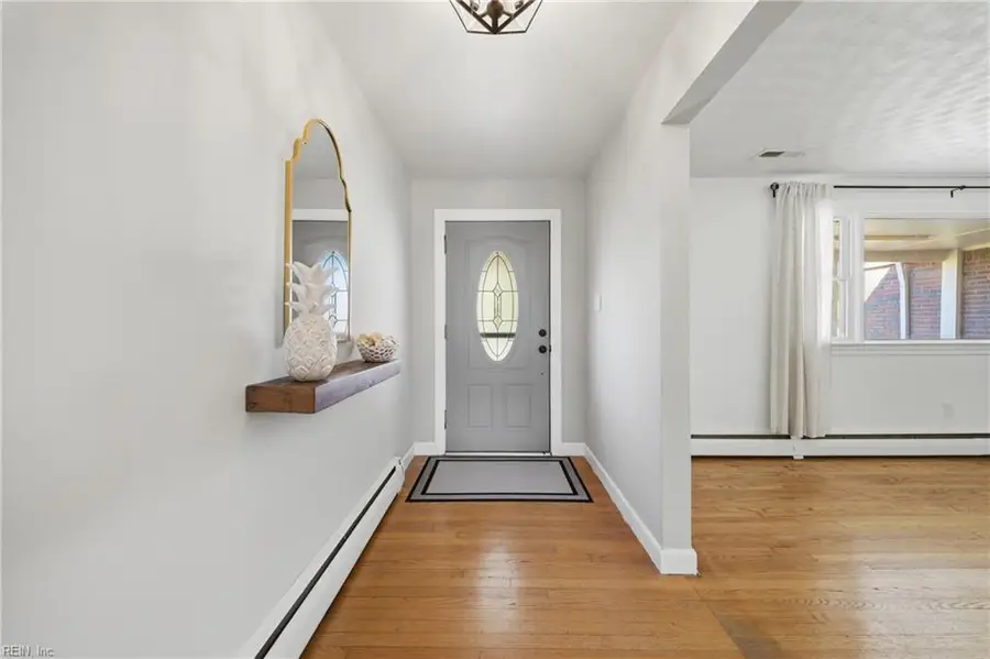 1108 Miles Standish Road, Virginia Beach, VA 23455 - Image #2