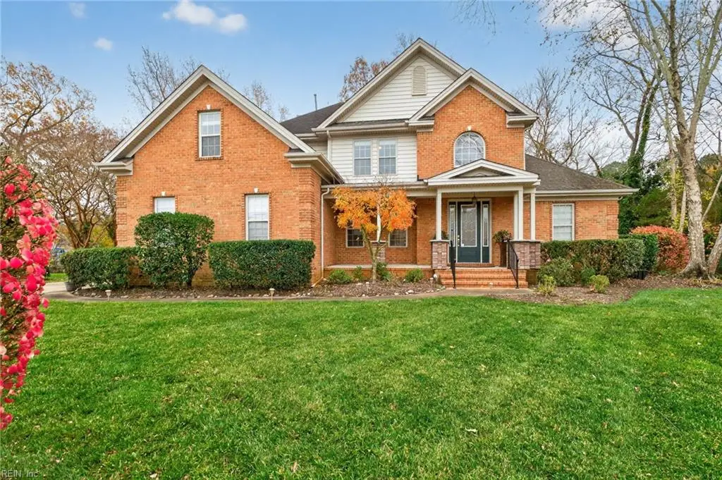 1605 Swan Lake Crescent, Chesapeake, VA 23321 - Image #1