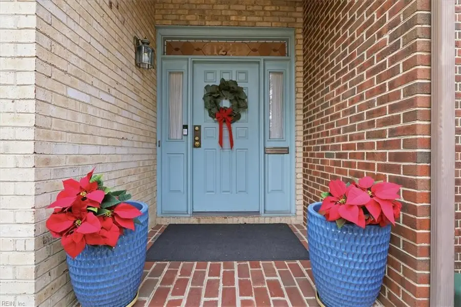 1221 Botetourt Gardens, Norfolk, VA 23517 - Image #3