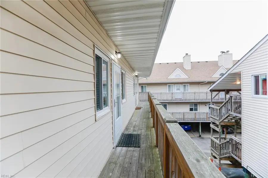 835 Little Bay Avenue #32/D, Norfolk, VA 23503 - Image #2