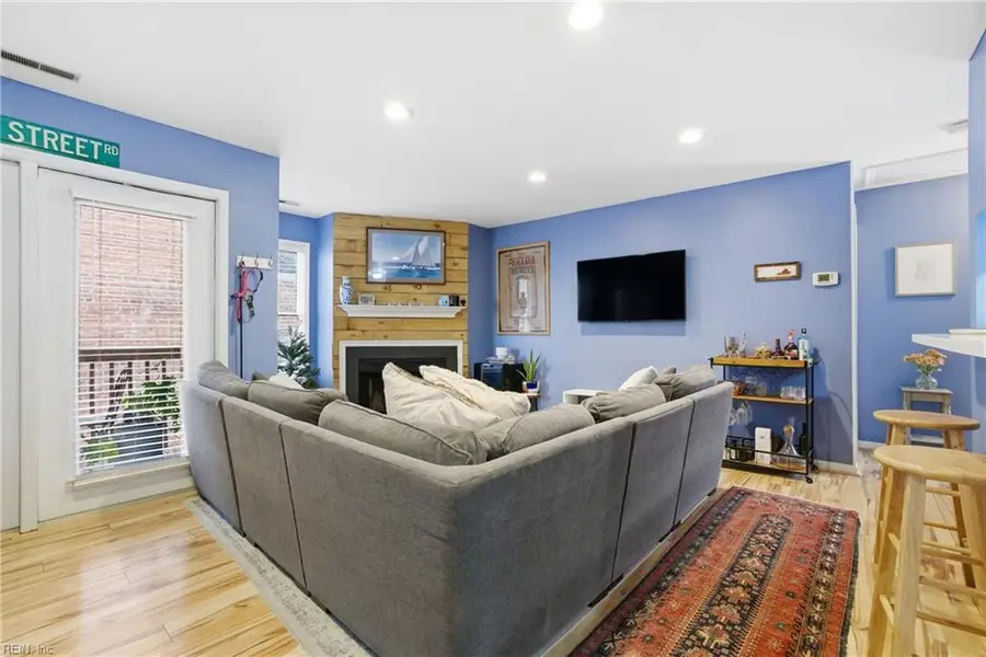 628 Redgate Avenue #C, Norfolk, VA 23507 - Image #2