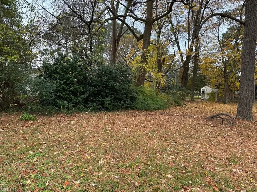 210 Bedford Court, Portsmouth, VA 23701 - Image #2