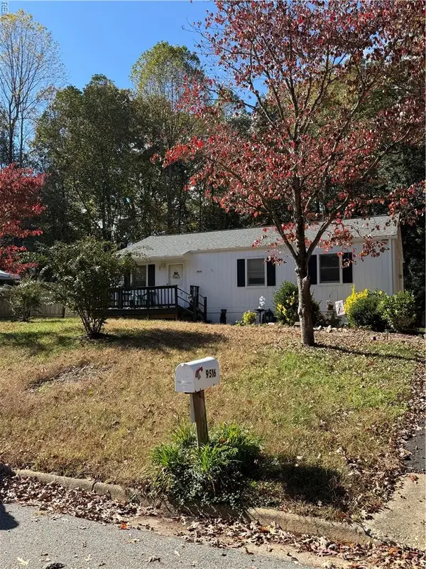 9516 Heather Rdg, North Chesterfield, VA 23237