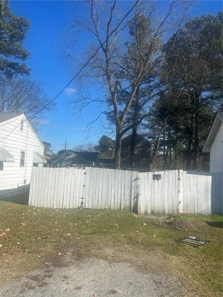 312 Fuller Street, Suffolk, VA 23434 - Image #1