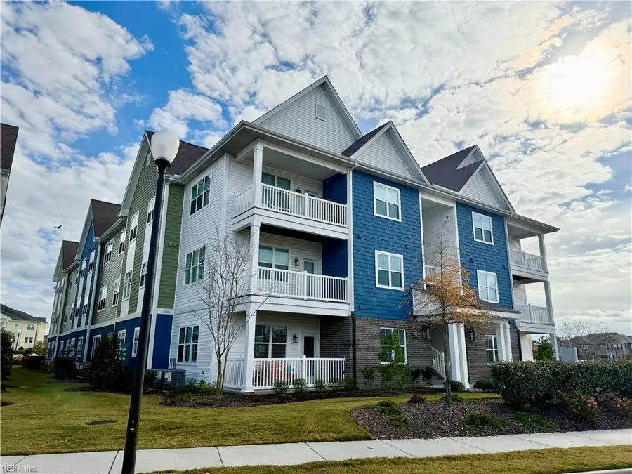 1725 Dromolin Drive #102, Virginia Beach, VA 23456 - Image #3