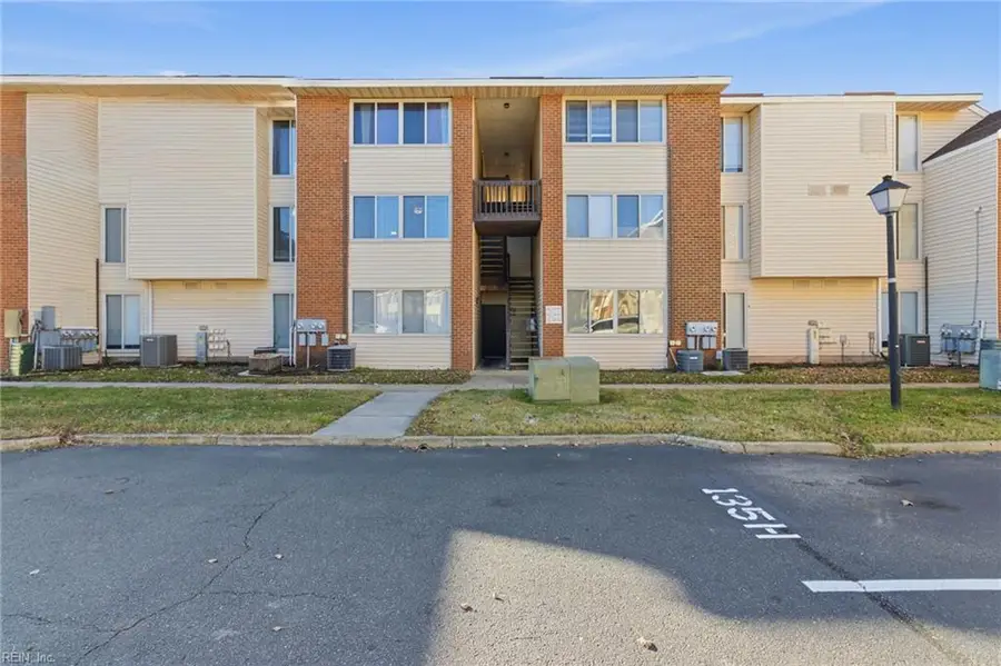 125 Hampton Club Drive #6, Hampton, VA 23666 - Image #3