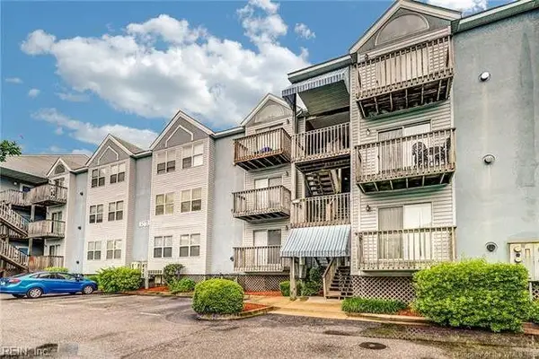1563 N King Street #114, Hampton, VA 23669
