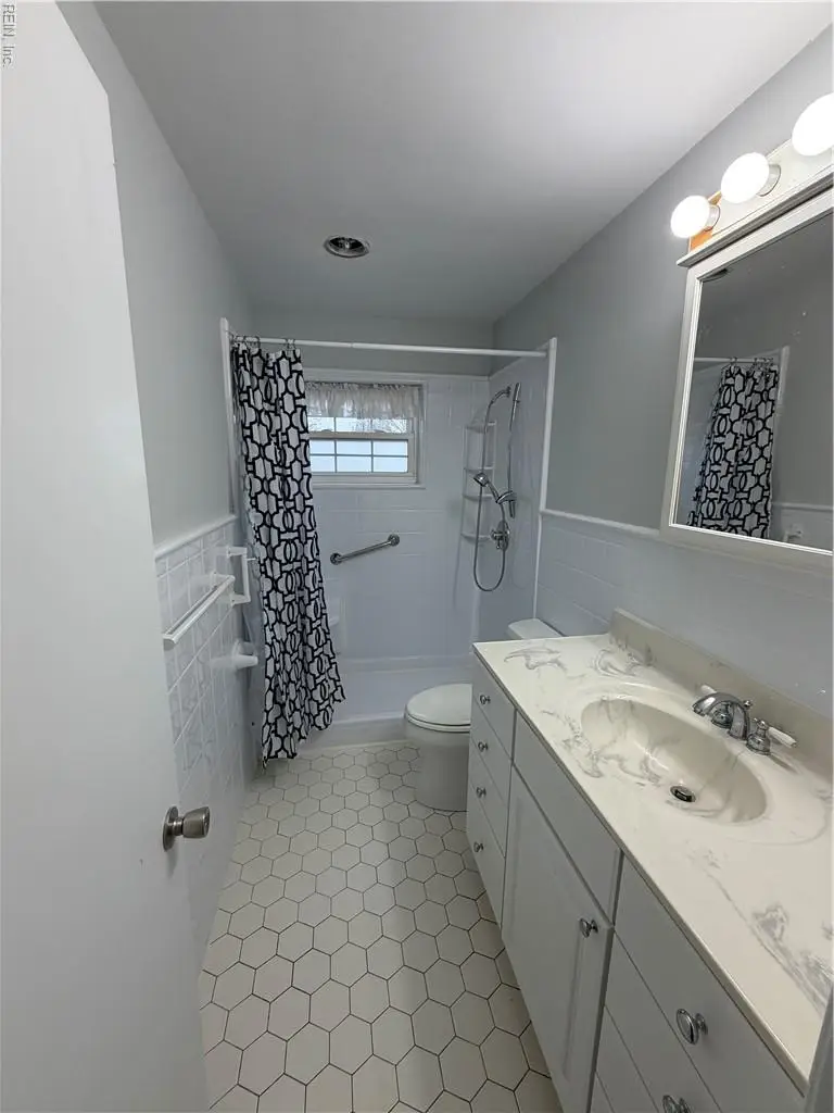 39 Longwood Drive, Hampton, VA 23669 - Image #3