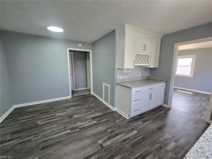 4833 Linshaw Lane, Virginia Beach, VA 23455 - Image #3