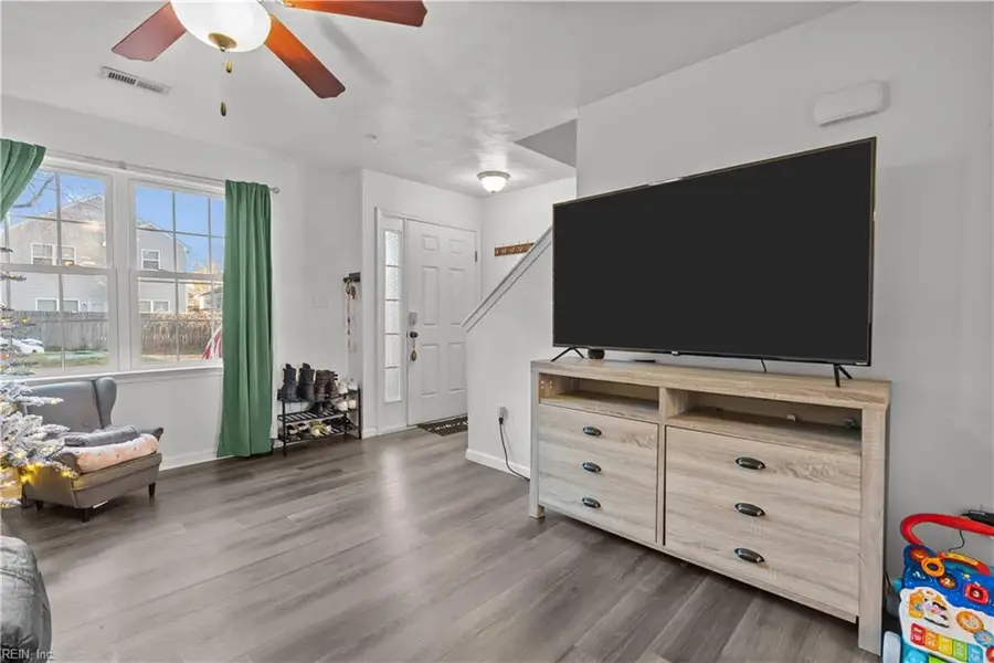 214 Douglas Avenue, Chesapeake, VA 23323 - #3