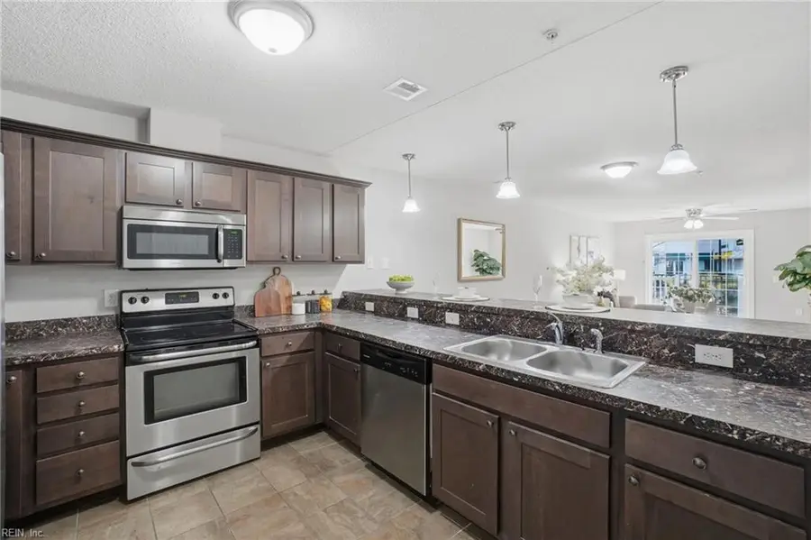 1016 Thoroughgood Way #104, Chesapeake, VA 23324 - Image #3