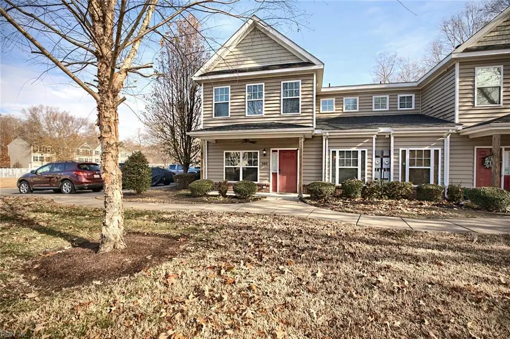 101 Lakeview Cove, Smithfield, VA 23430 - Image #1