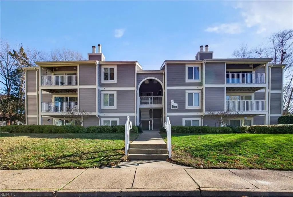 1012 Autumn Woods Lane #110, Virginia Beach, VA 23452 - Image #1