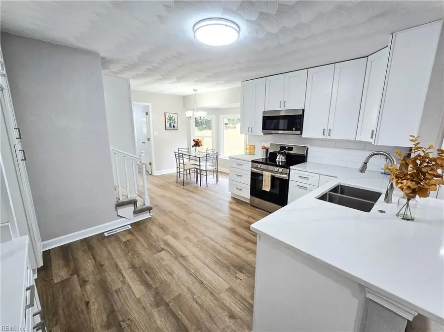 228 Oakengate Turn, Virginia Beach, VA 23462 - Image #2