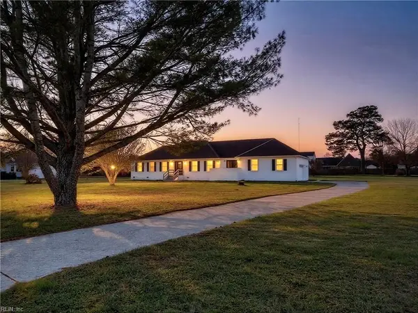 102 Foxcroft Road, Suffolk, VA 23435