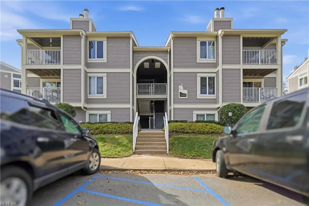 1009 Autumn Woods Lane #107, Virginia Beach, VA 23454 - #1