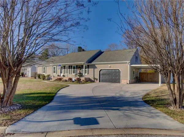 658 Blackthorne Drive, Chesapeake, VA 23322