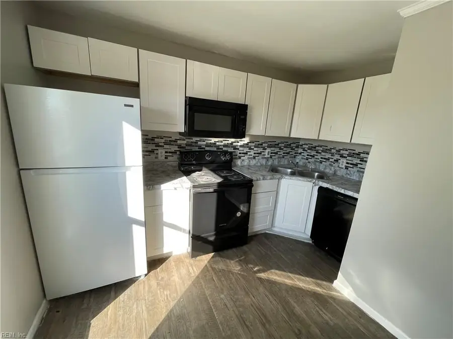 923 Green Street, Portsmouth, VA 23704 - #3