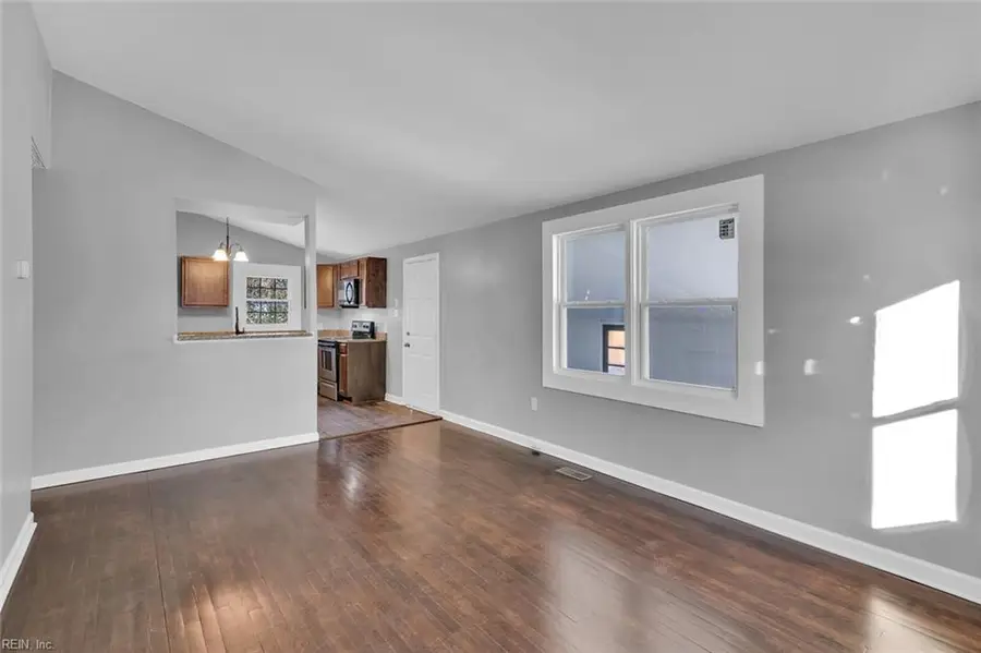 1004 E Russell Court, Newport News, VA 23605 - Image #3