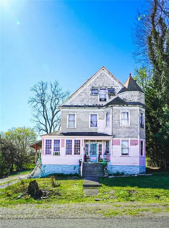 216 3rd Street, Radford, VA 24141