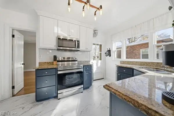 216 N Shore Road, Norfolk, VA 23505