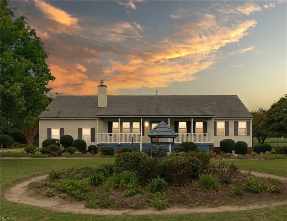 102 Wade Avenue, Knotts Island, NC 27950 - #1