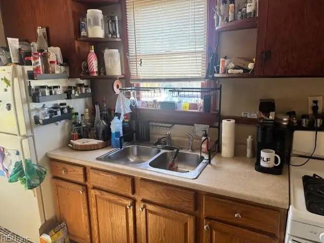 614 Briarfield Road, Newport News, VA 23605 - Image #2