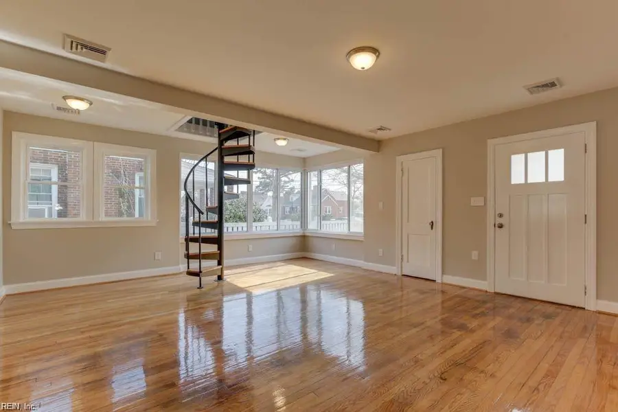 136 Chesterfield Road, Hampton, VA 23661 - Image #3