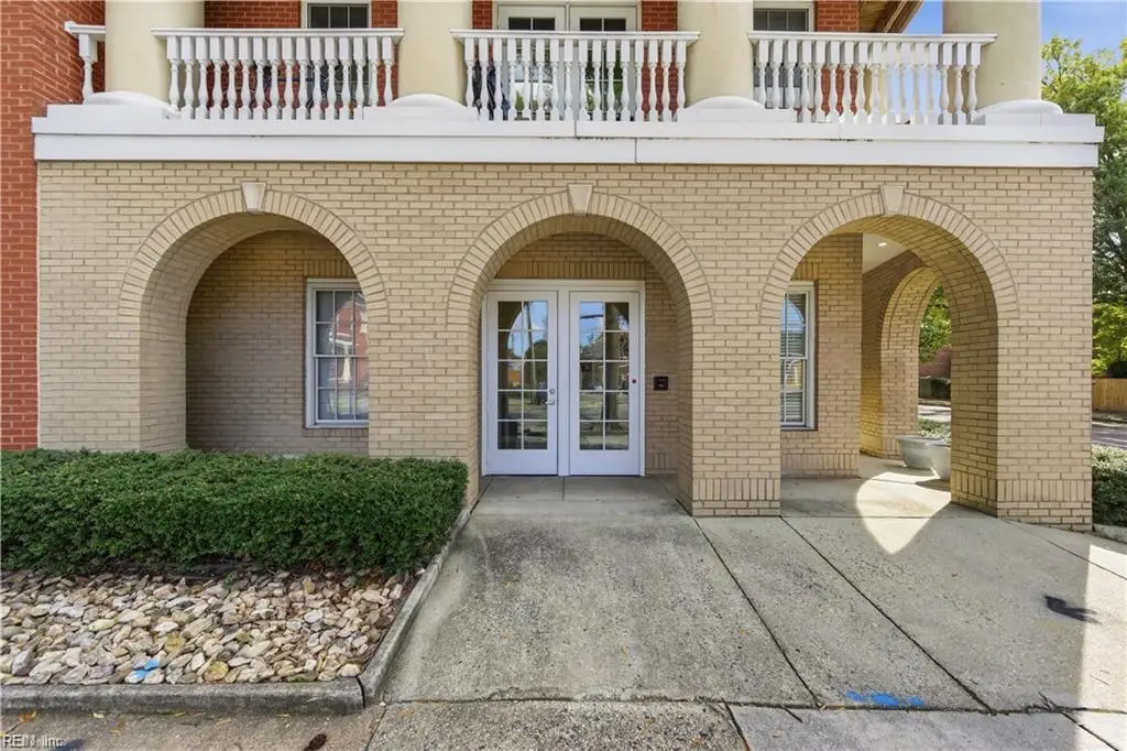 450 W Princess Anne Road #208, Norfolk, VA 23517 - Image #1