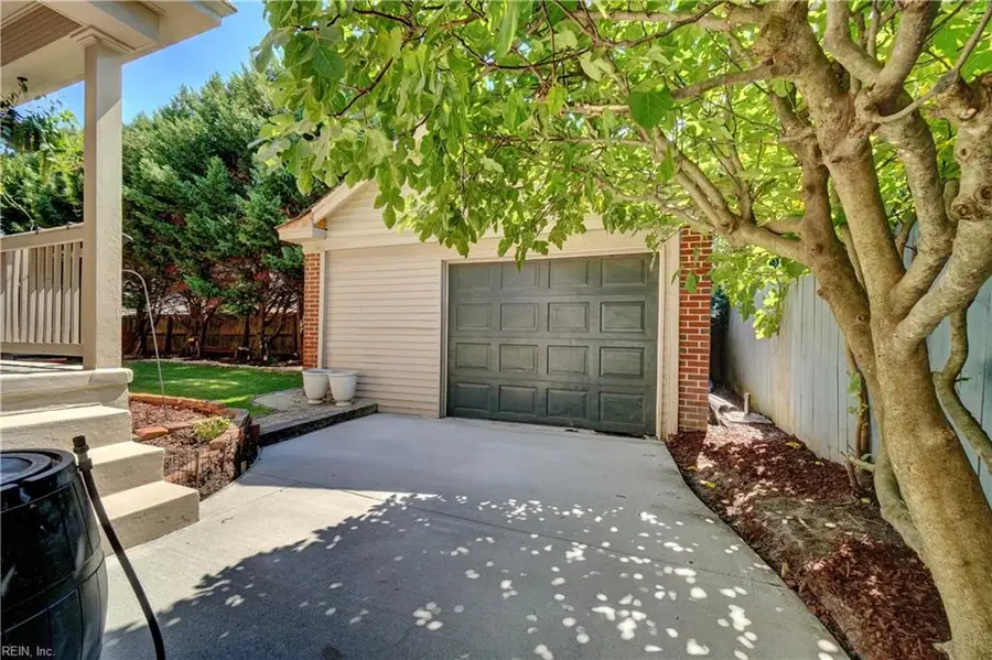1105 Larchmont Crescent, Norfolk, VA 23508 - Image #3