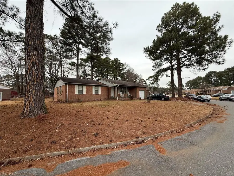 1109 Lakeview Drive, Portsmouth, VA 23701 - #2