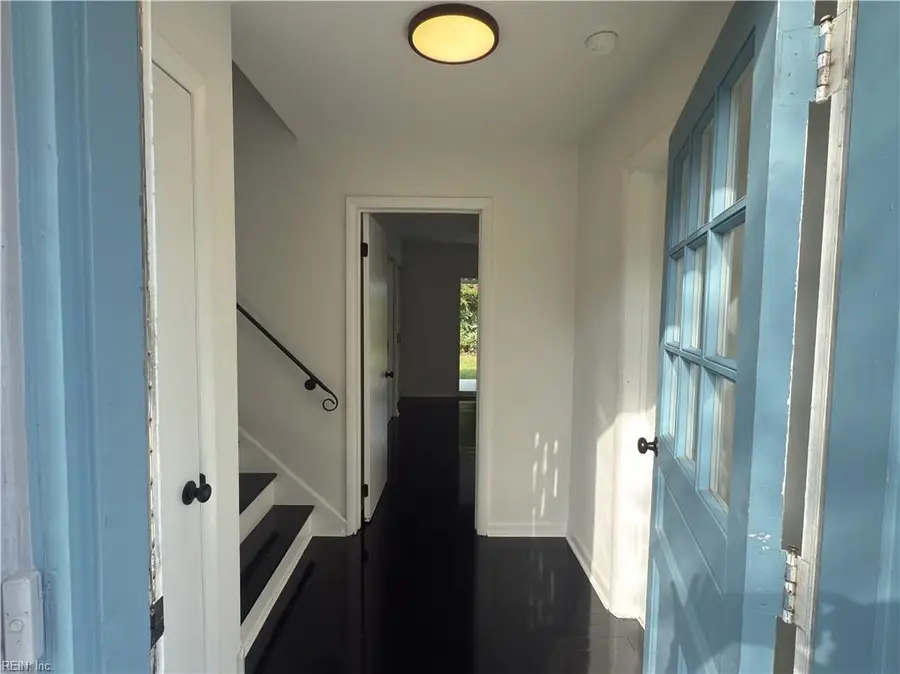 212 Breckinridge Court, Hampton, VA 23666 - Image #2