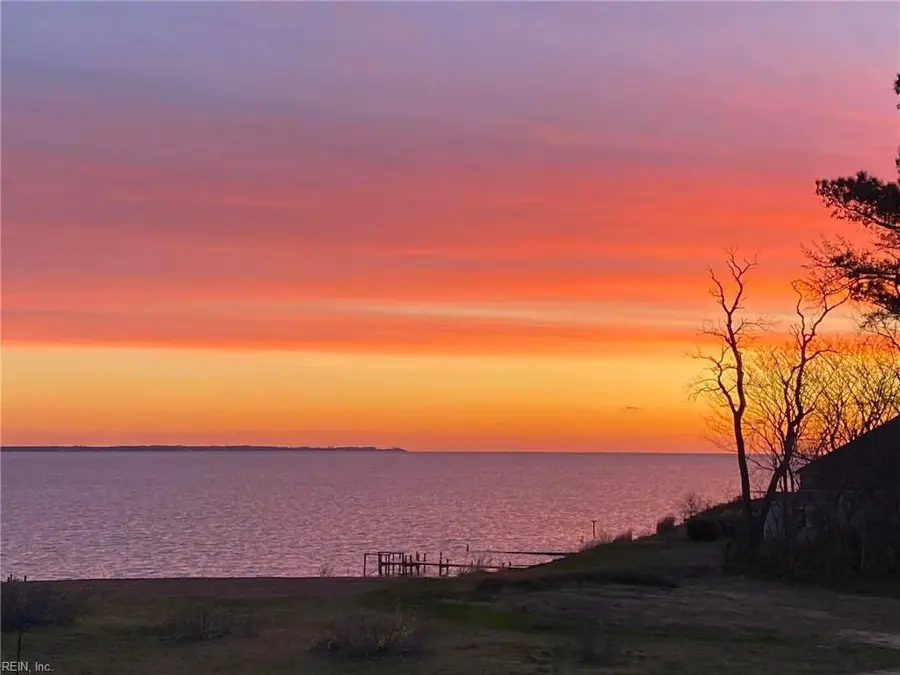 522 Felton Road, Deltaville, VA 23043 - Image #3