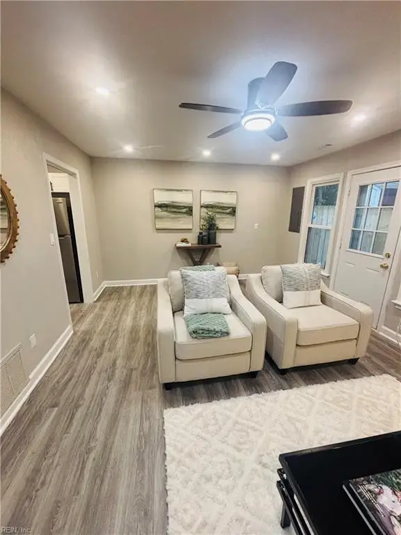 924 Wickford Drive, Chesapeake, VA 23320 - Image #2