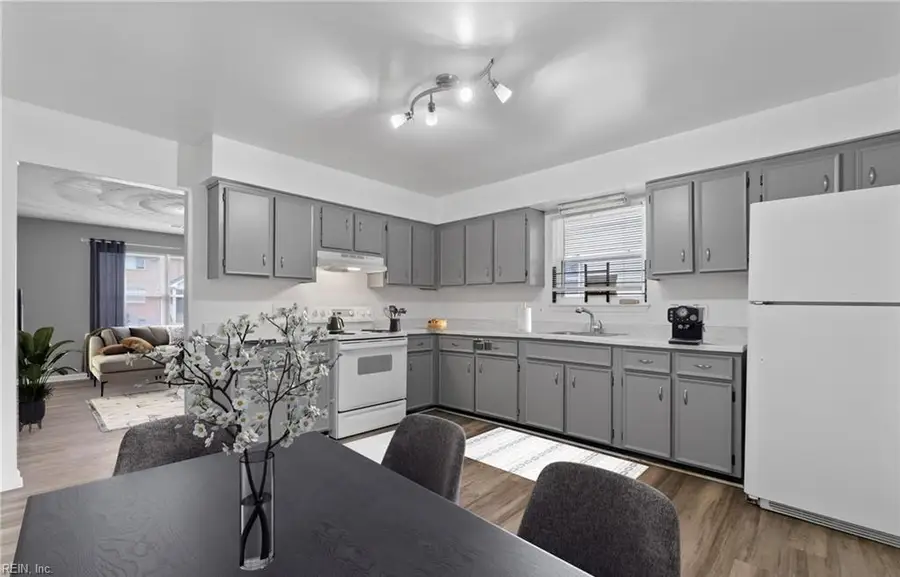 858 W 37th Street, Norfolk, VA 23508 - Image #3