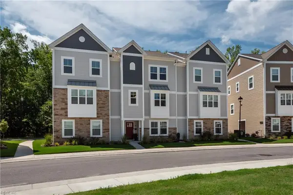 2009 Laycock Lane #101, Suffolk, VA 23435