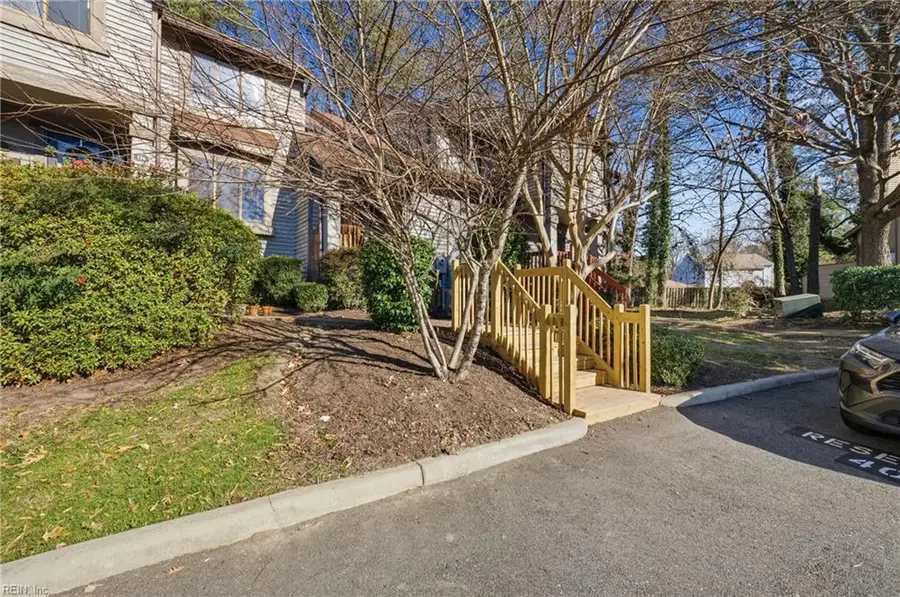 114 Inland View Drive, Newport News, VA 23603 - Image #2