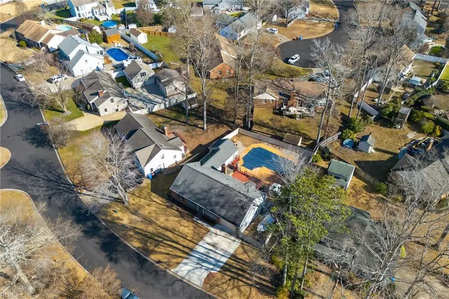 929 Brandermill Drive, Chesapeake, VA 23322 - Image #2