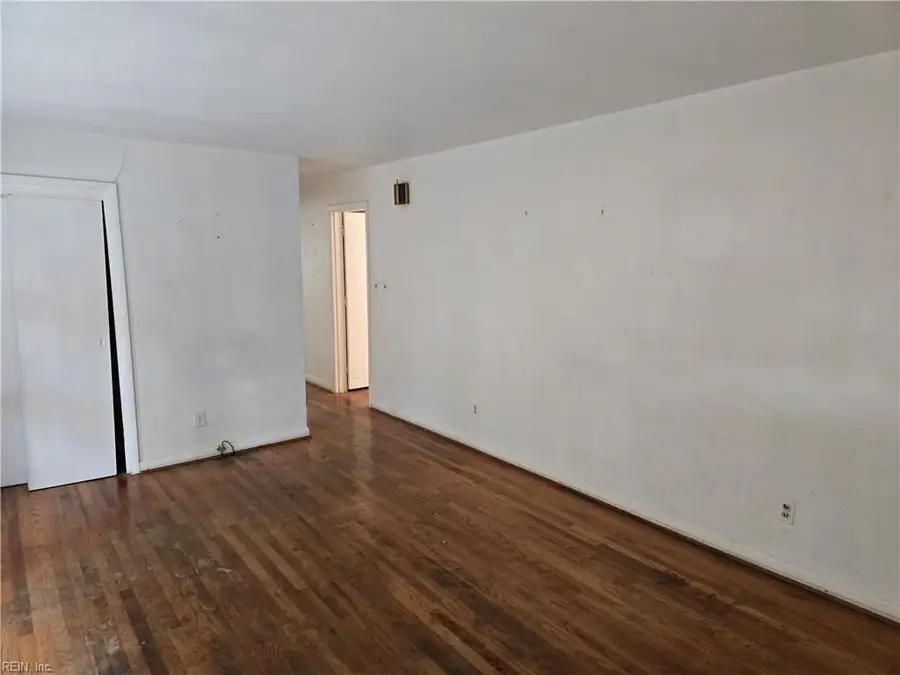 5533 Levine Court, Norfolk, VA 23502 - Image #3