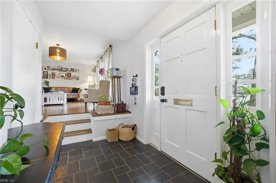 400 Adventure Court, Virginia Beach, VA 23454 - Image #3