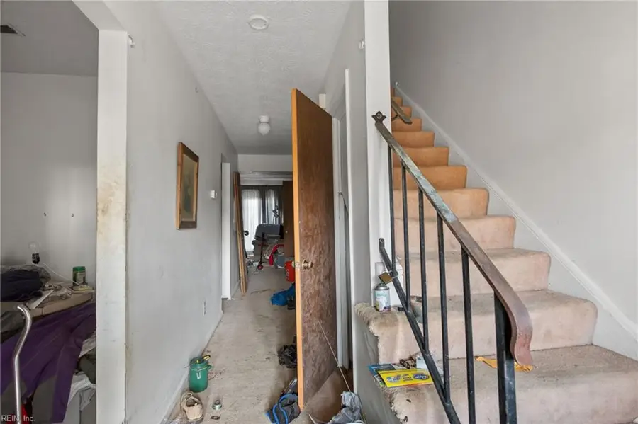 369 Deputy Lane #E, Newport News, VA 23608 - Image #2